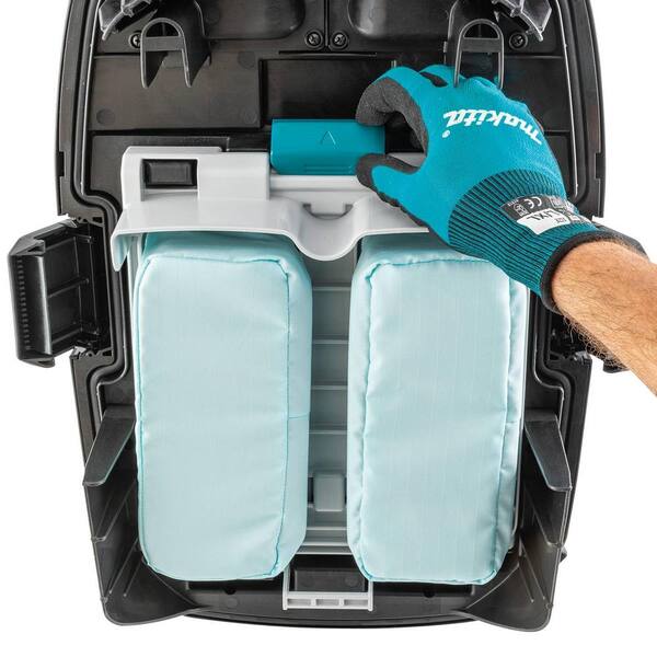 Makita 80V max (40V max X2) XGT 10 Gal. HEPA Vacuum Wet and