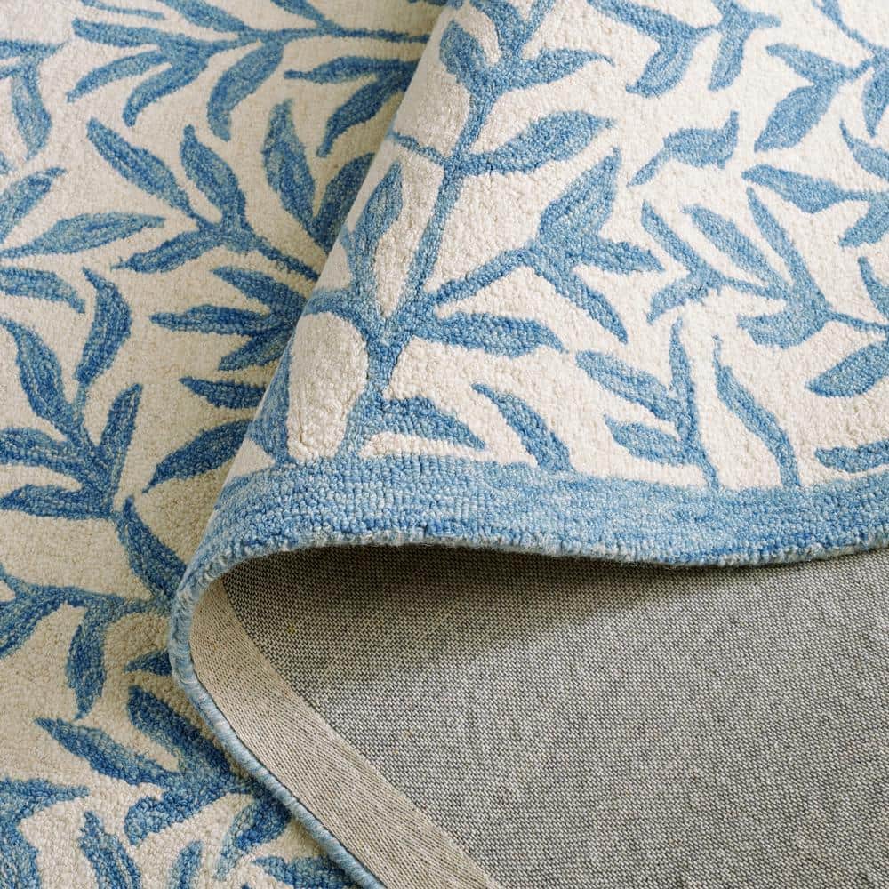 Ivory and Blue Hand-Tufted Wool Rectangular Area Rug, 8' x 10'