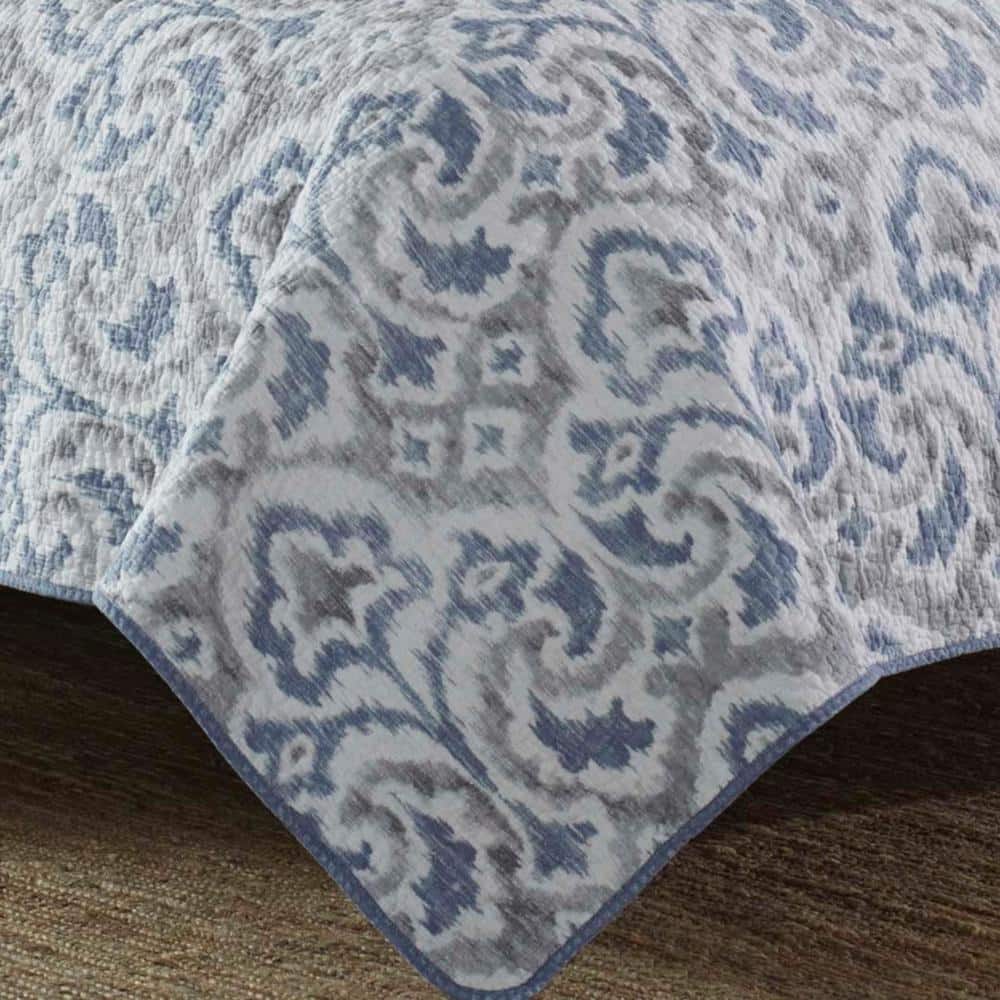King Blue Cotton Reversible Ikat Print Quilt Set