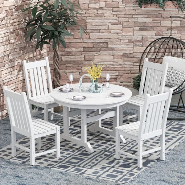 WESTIN OUTDOOR Hayes 5-Piece Round HDPE Plastic Outdoor Dining Set with Side Chairs in White