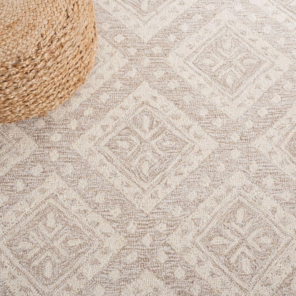 Elegant Ivory Tufted Wool Rectangular Rug, Handmade Non-Slip Design