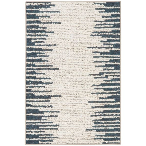 DASH & ALBERT Moss Machine Washable Metal 2 ft. x 3 ft. Indoor Area Rug