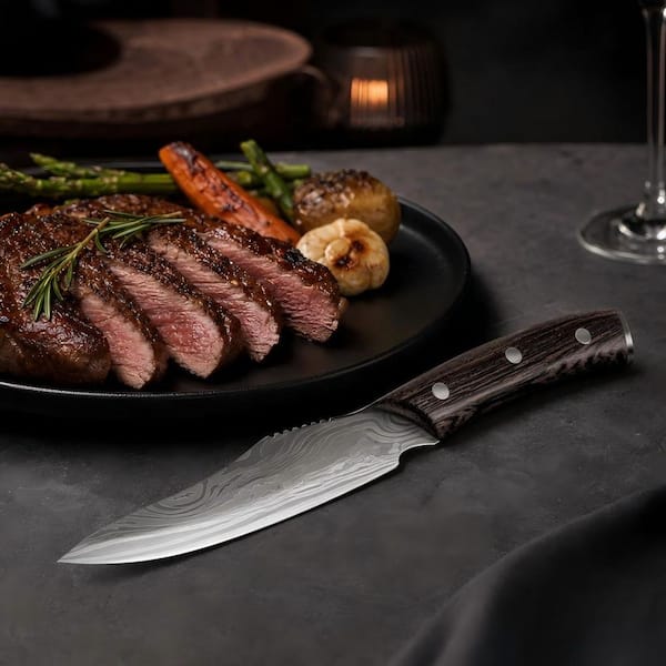 Numhew 8-Piece 4.8 in. Carbon Steel Japanese Steak Knife Set with