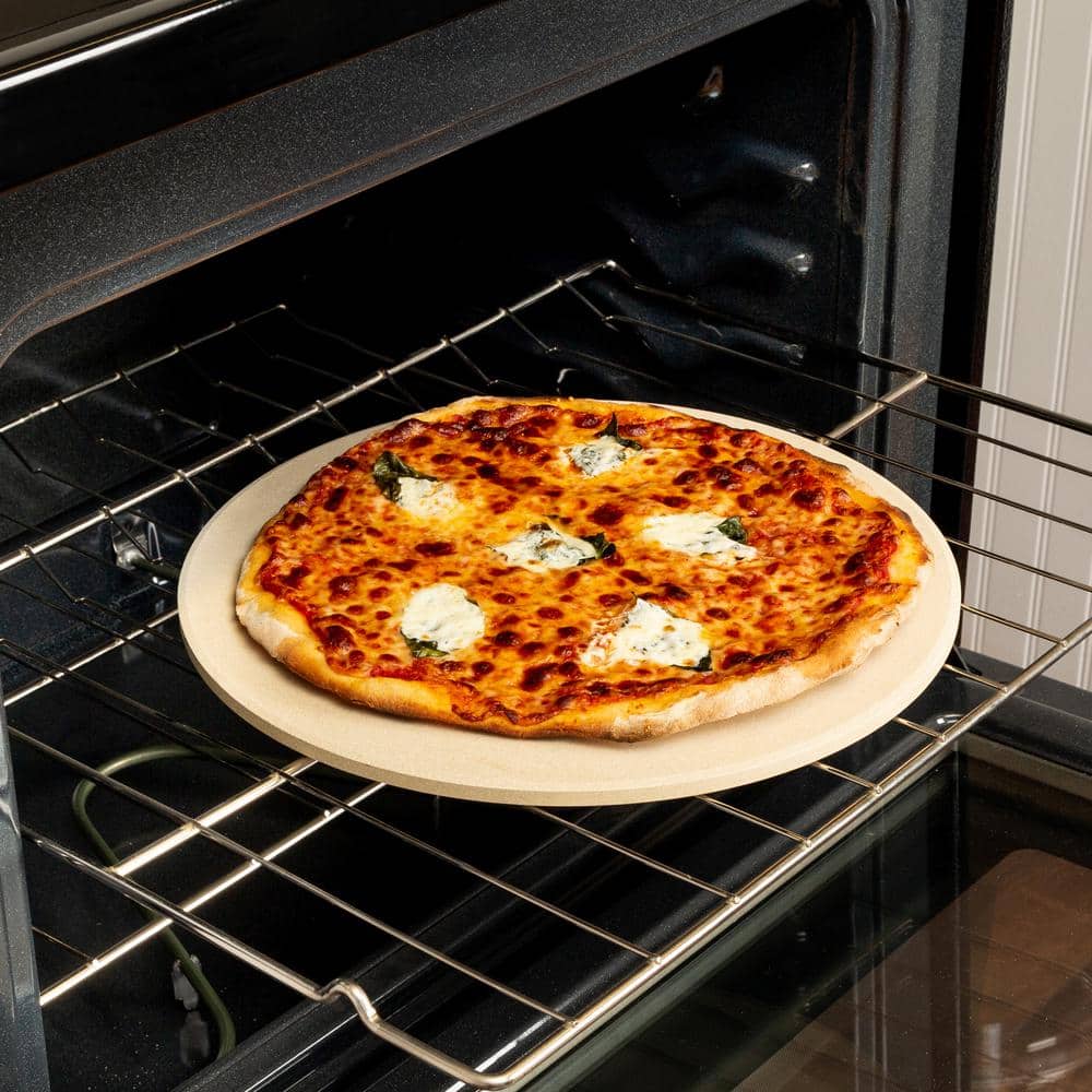Old Stone 14-Inch Round Beige Cordierite Pizza Stone