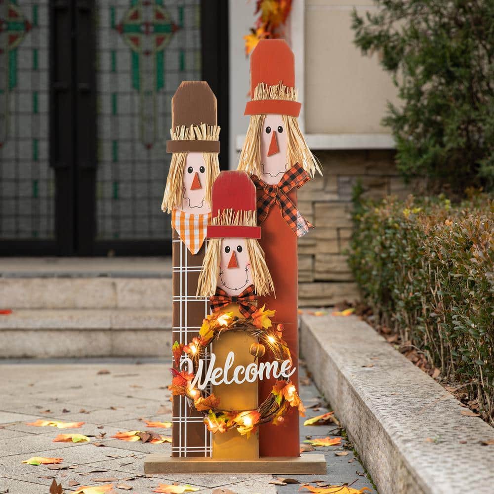 Glitzhome 36.25 in. H Lighted Wooden Scarecrow Family Fall Porch Decor ...