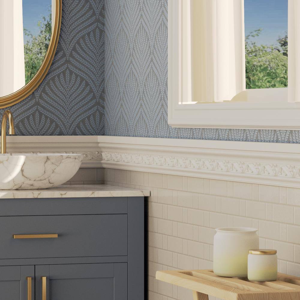 Primed Geometric Polyurethane Chair Rail Moulding Sample