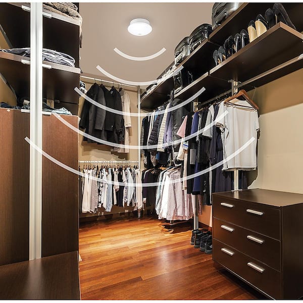 motion sensor light for walk in closet