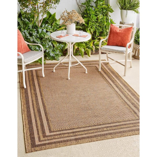 Outdoor Multi Border Light Brown 4' 0 x 6' 0 Area Rug