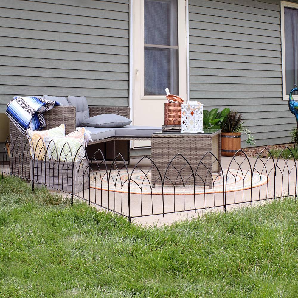 Narbonne Black Steel Gothic Garden Fence Panels Set of 5
