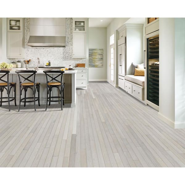 American Originals Sugar White Oak 3/4 in. T x 2-1/4 in. W Smooth Solid Hardwood Flooring (20 sq.ft./ctn)