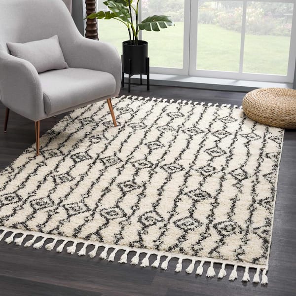 Berber Shag Bayanga 3 ft. X 6 ft. Beige, Black Shaggy Southwestern Bohemian Tribal Style Tasseled Soft Area Rug