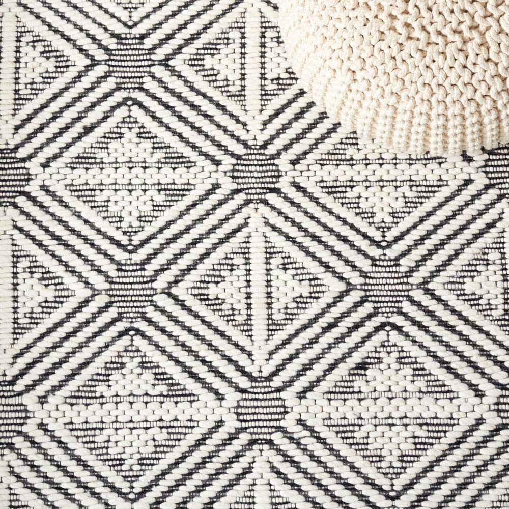 Black Geometric Handmade Wool 8' x 10' Area Rug