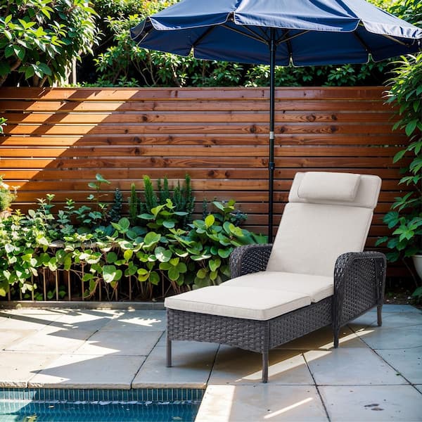 Gymojoy Carolina Brown Wicker Outdoor Chaise Lounge Recliner with Beige Cushions