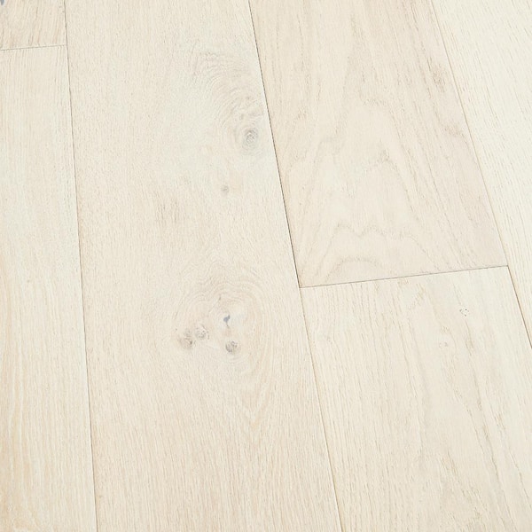 Malibu Wide Plank Rincon French Oak 1/2 in. T x 7.5 in. W Engineered Hardwood Flooring (23.3 sqft/case)
