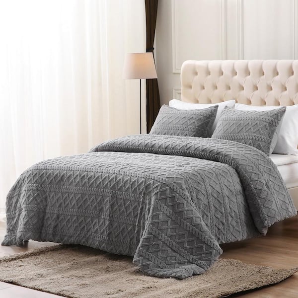 Feather & Loom Three-Dimensional Carved Plush 3-Piece Grey Polyester King Comforter Set