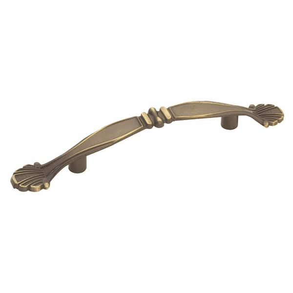 HICKORY HARDWARE Cavalier 3 in. Center-to-Center Antique Brass Pull