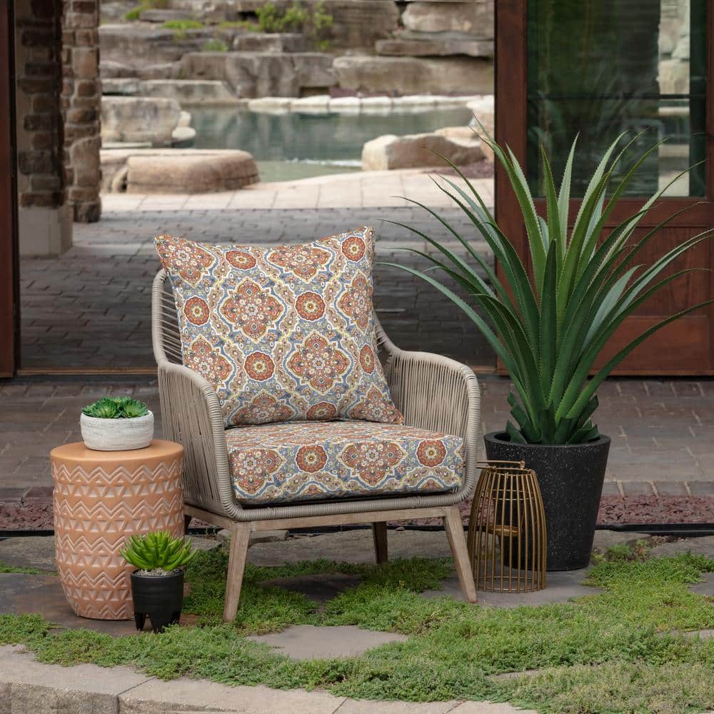 Global Vintage Medallion 24" x 24" Outdoor Deep Seat Cushion Set