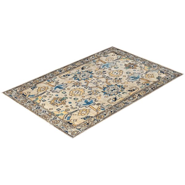 Serapi Light Gray 4 ft. x 6 ft. Tribal Wool Indoor Area Rug
