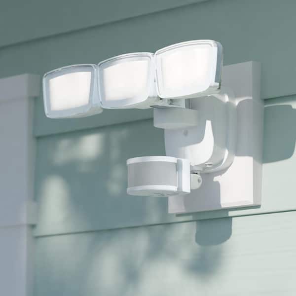 VAXCEL White Integrated LED Motion Sensor Dusk to Dawn 3-Head Outdoor Security Flood Light - 240-Degree - 85 ft.