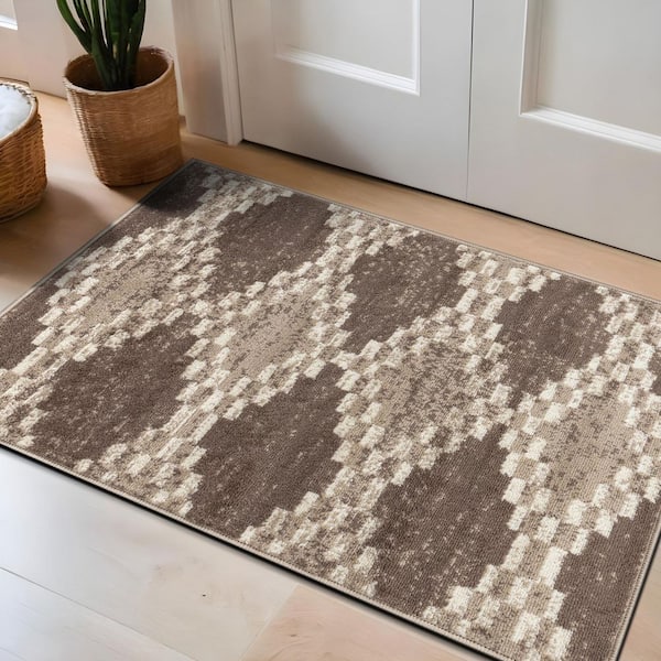 Southwestern Geometric Area Rug Beige 2 ft. 3 in. x 4 ft. Area Rug