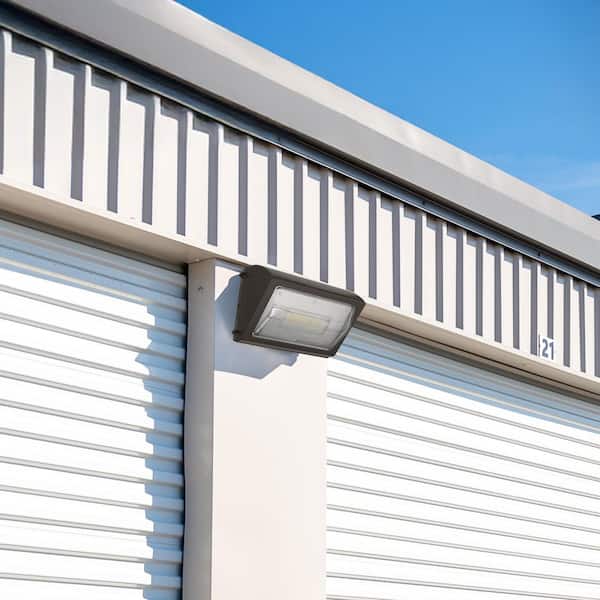 Bronze Integrated LED Outdoor Line Voltage Security Flood Light Wall Pack with Borosilicate Lens