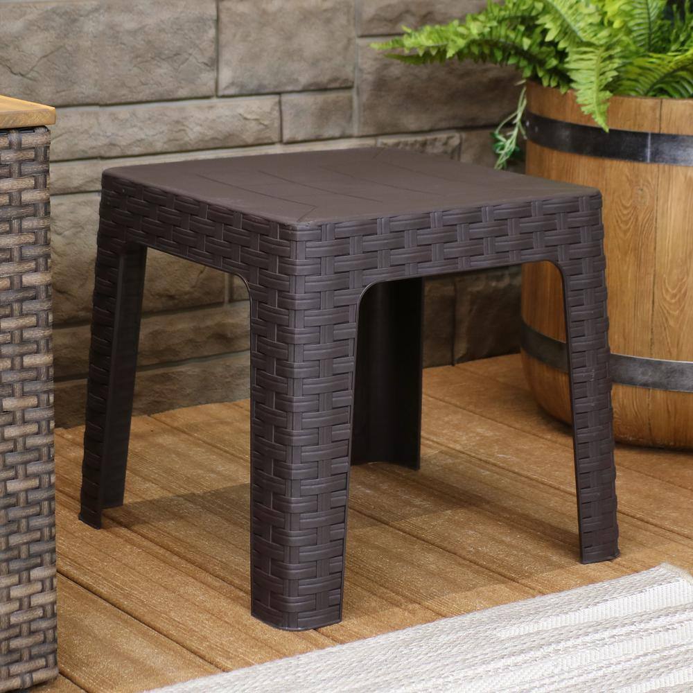 Sunnydaze 18" Brown Polypropylene Patio Side Table