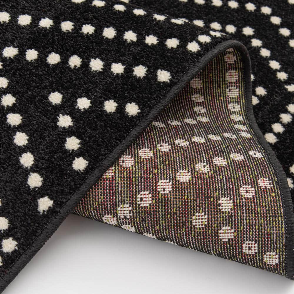Trendy Geometric Black and White 5' x 7' Outdoor-Indoor Rug