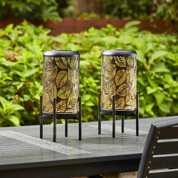 Glitzhome 14.25 in. H Black and Gold Metal Cutout Leaves