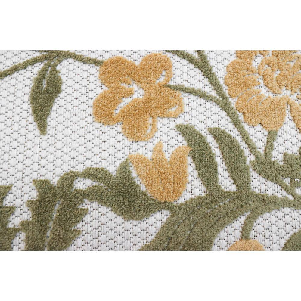 Ivory and Gold Floral Synthetic Outdoor Rug 3'6" x 5'6"