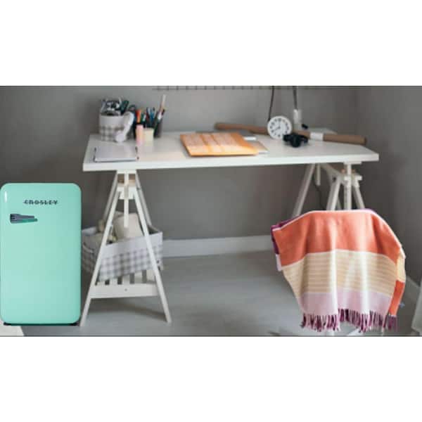 Crosley 3.2 cu. ft. 1-Door Compact Refrigerator, Retro Design