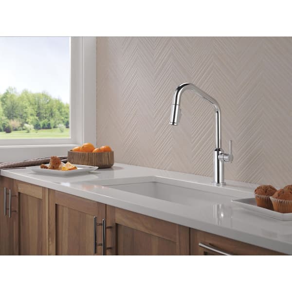 Cordova Chrome 17.06 in. H Pull Down Sprayer Kitchen Faucet with 360° Swivel Spout