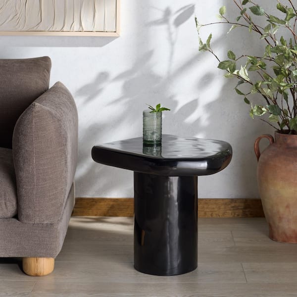Rhianna 23.6 in. Round Concrete End Table