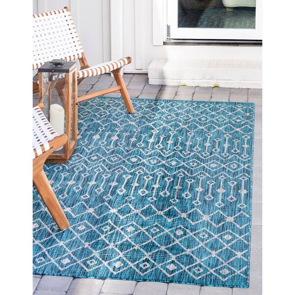 Teal/Gray Tribal Trellis Outdoor 4 ft. x 6 ft. Area Rug