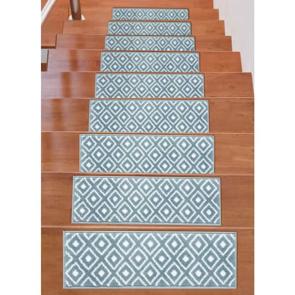 Valencia Teal/Ivory 9 in. x 28 in. Non-Slip Stair Tread Cover (Set of 13)
