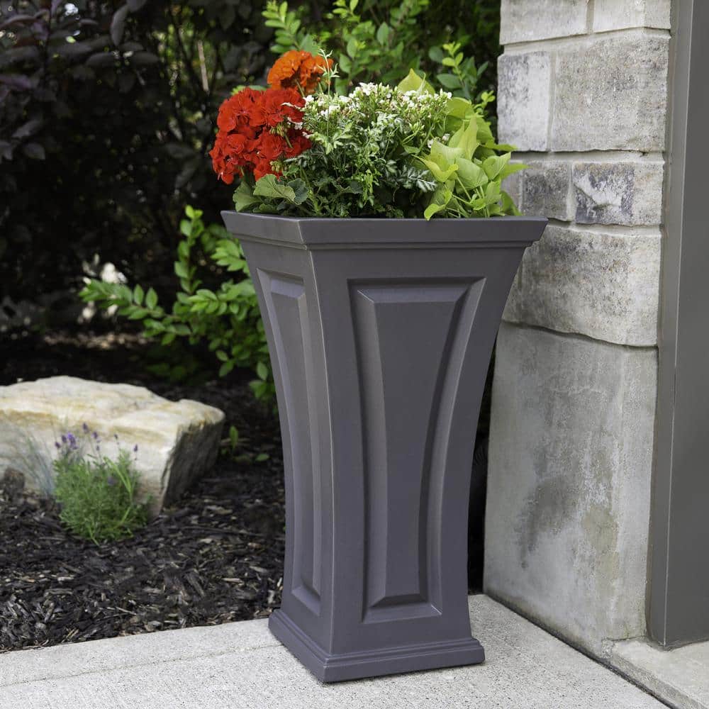 Graphite Gray Tall Polyethylene Outdoor/Indoor Planter with Water Reservoir