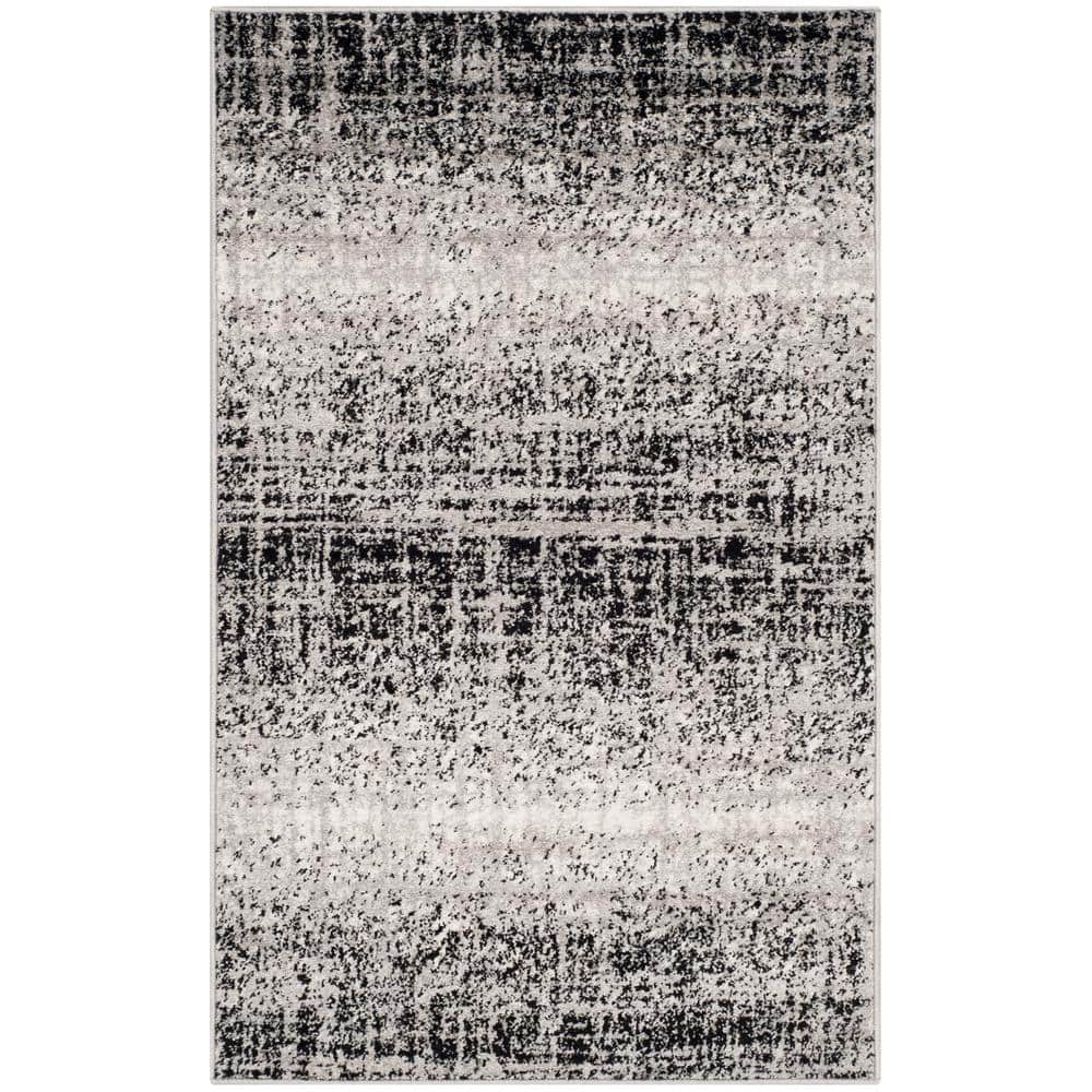 Chic Adirondack Silver & Black Synthetic 3'x5' Area Rug