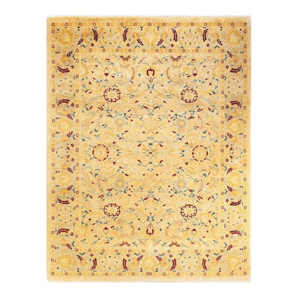 Chloe & Olivia Home Mogul Traditional Ivory 8 ft. x 10 ft. 4 in. Oriental Area Rug