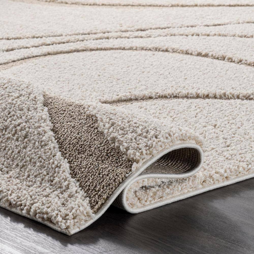 Carolyn Cream and Beige Square Shag Rug, 8 ft.