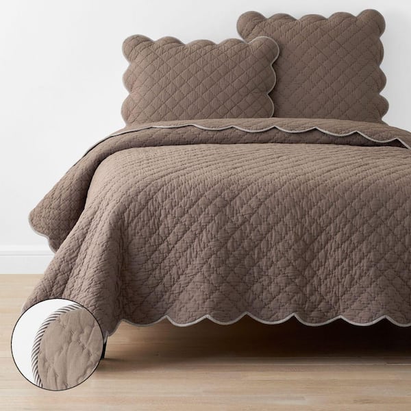 Company Cotton Scallop Pinecone Twin/Twin XL Cotton Quilt