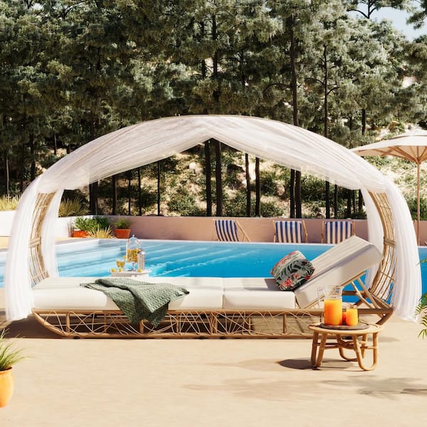 Runesay Beige Wicker Outdoor Day Bed with Beige Cushions, Curtain, Sunbed Pillow Lounge Chairs Backrest Adjustable Recliners