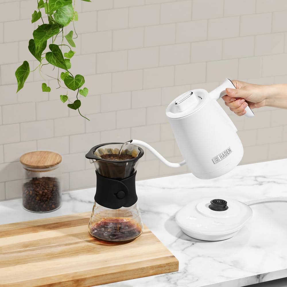 Ivory and Chrome Stainless Steel Gooseneck Electric Kettle