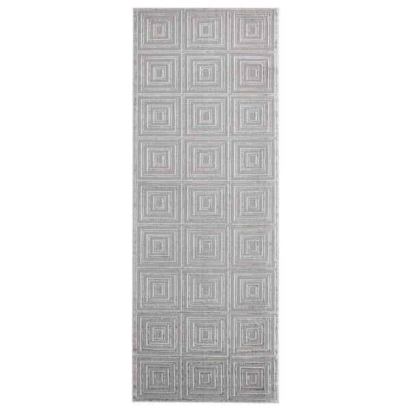 Cascades Tehama Silver 2 ft. 7 in. x 7 ft. 2 in. Runner Rug