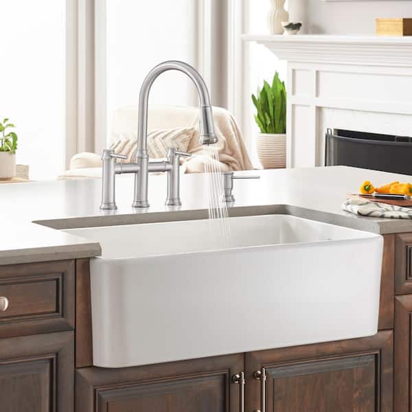 CERANA Farmhouse Apron-Front White Fireclay 33 in. Single Bowl Kitchen Sink CERANA Farmhouse Apron-Front White Fireclay 33 in. Single Bowl Kitchen Sink