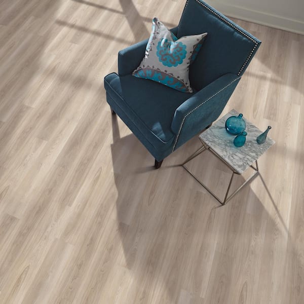 Dakota Chelsea 12 Mil x 7 in. W x 48 in. L Waterproof Click Lock Vinyl Plank Flooring (18.67 sq. ft./ case )
