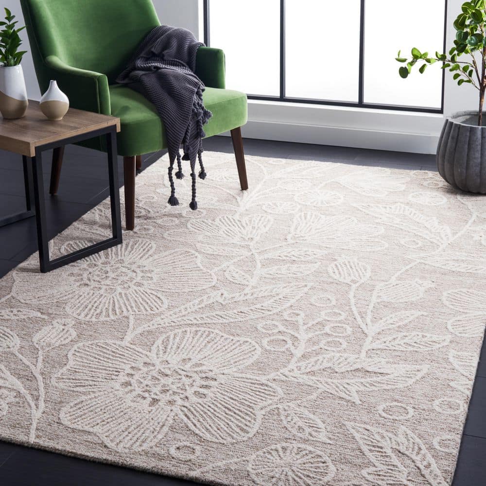 Handmade Floral Tufted Wool Rug - Natural/Ivory, 4' x 6'