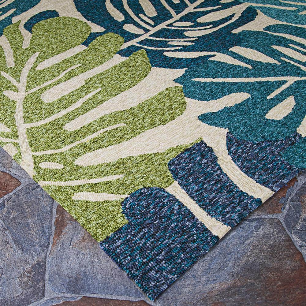 Reversible Blue Rectangular Easy-Care Synthetic Rug, 5'6" x 8'