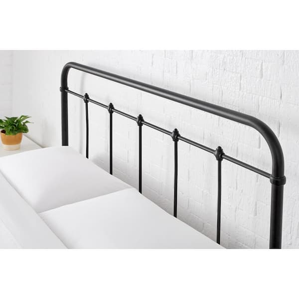 Dorley Farmhouse Black Metal Twin XL Bed (42.91 in W. X 53.54 in H.)