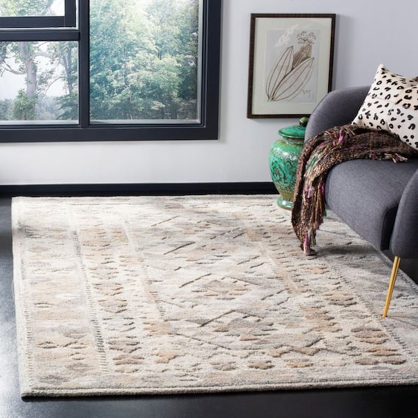 Wyndham 4 ft. x 6 ft. Gray/Taupe Diamond Geometric Area Rug