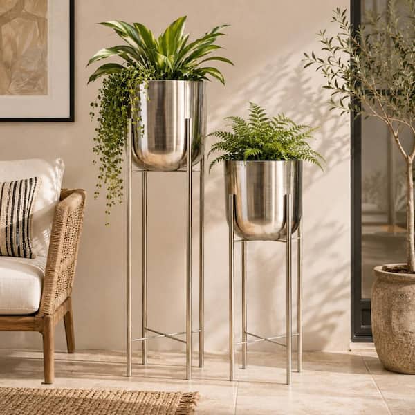CosmoLiving by Cosmopolitan 46 in., and 39 in. Oversized Silver Metal Indoor Outdoor Dome Planter with Removable Stand (2- Pack) 51921