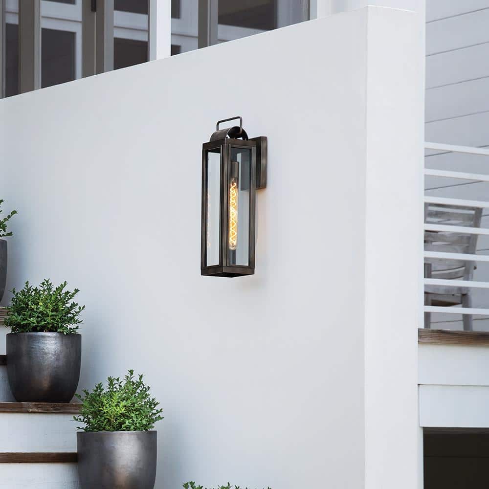 HINKLEY Sag Harbor 1-Light Black Hardwired Outdoor Wall Lantern